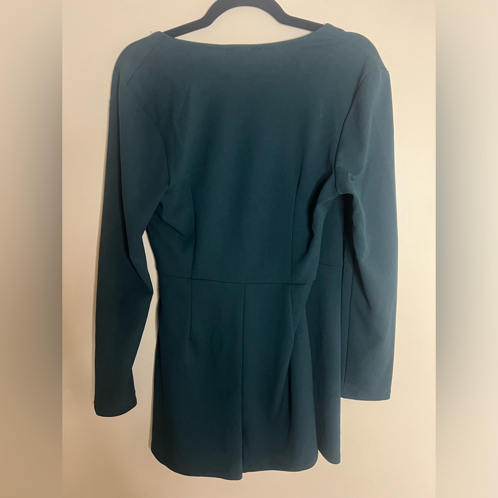 Fashion Nova The Night Has Just Begun Romper Hunter Green Size Medium - Picture 9 of 11